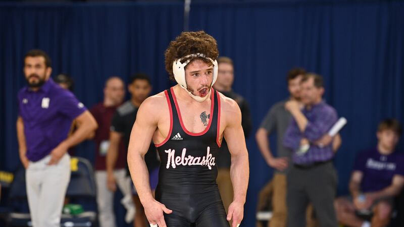 Liam Cronin advances to Big Ten Finals.