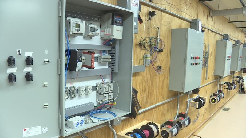 The Lincoln Electrical JATC says they have 20 apprenticeship openings and are struggling to...